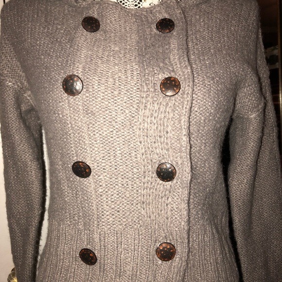 Sweater - Picture 2 of 4